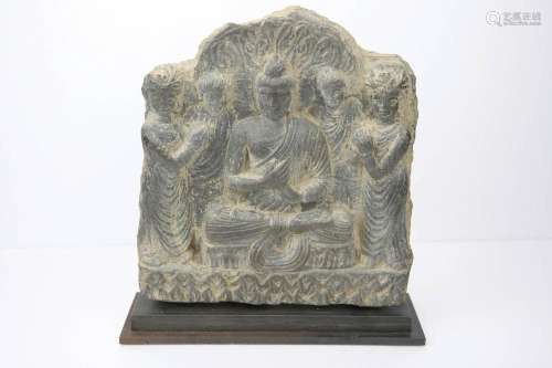 Haut relief de sanctuaire bouddhique ciselé du Boddhisattva ...