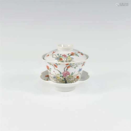 CHINESE FAMILLE ROSE FLORAL LIDDED TEACUP WITH SAUCERS
