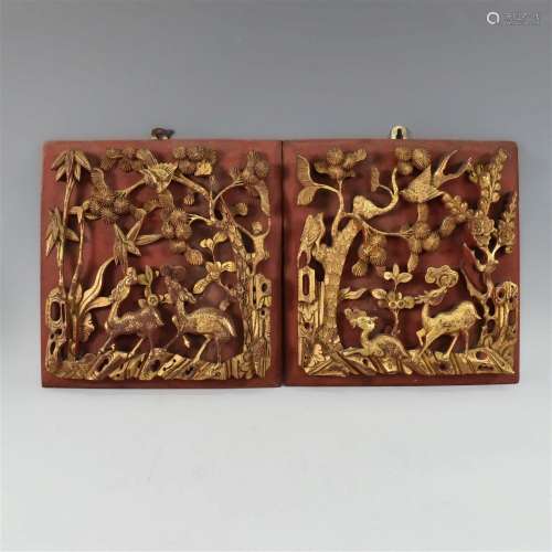 PAIR GOLD LACQURED WOOD CARVED DECOR