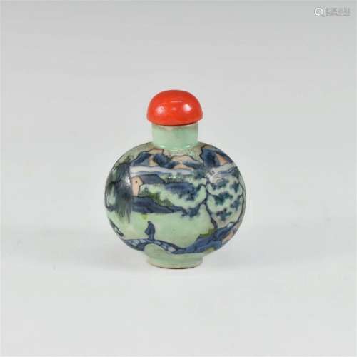 CHINESE GREEN WITH RED LID SNUFF BOTTLE
