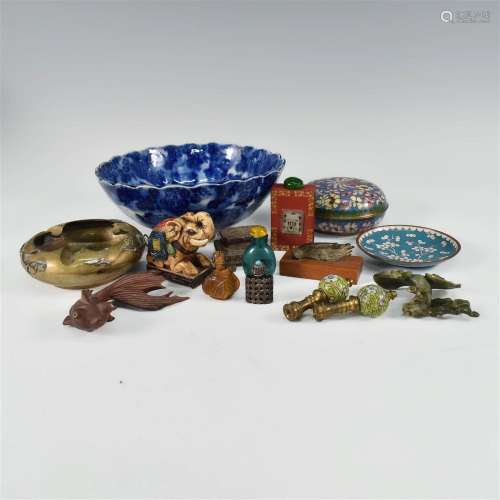 ASSORTED ASIAN OBJECTS 17 PIECES