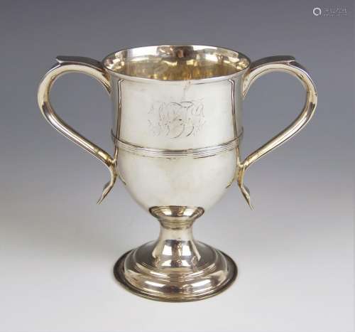 A George III silver twin-handled cup, Peter & Ann Batema...