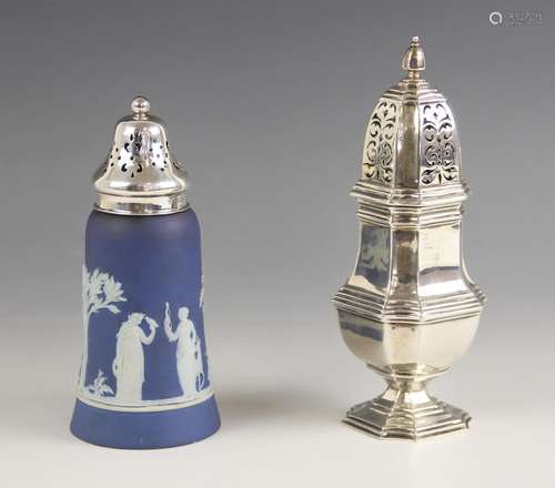 A George V silver baluster sugar caster, Blackmore and Fletc...