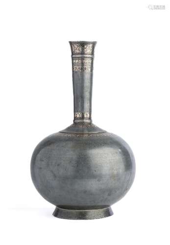 A BIDRI BOTTLE (SURAHI), BIDAR, DECCAN, FIRST HALF 19TH CENT...