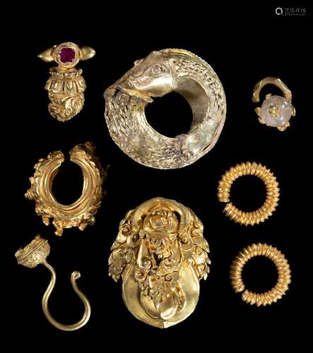 A COLLECTION OF GOLD JEWELLERY AND ORNAMENTS, JAVA, INDONESI...