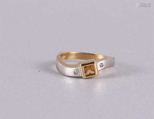 Bague en or 18 carats 750/1000 avec une citrine de tail