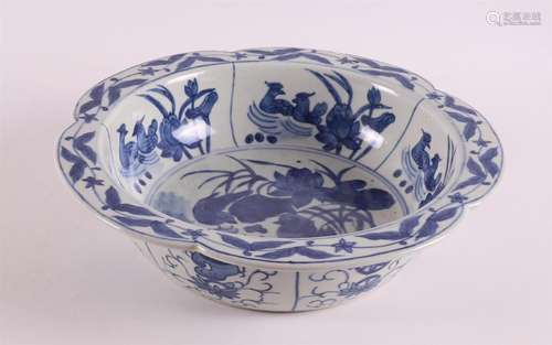 Bol en porcelaine bleu et blanc, style Shunzhi, Chine,