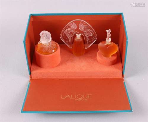 France, Lalique. Coffret de parfum 'Les Introuvables'...