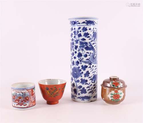 Lot de porcelaine chinoise, dont un pot en capucine ave