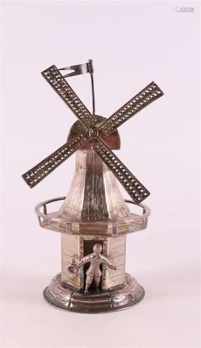 Etagère en argent. Un moulin à vent hollandais, marque