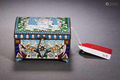 A Enameled Box with Cover