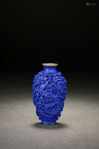 Chinese porcelain carved dragon patterned snuff bottle, Qing