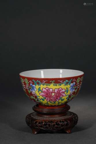 Chinese coral red ground flower patterned porcelain bowl, 19...