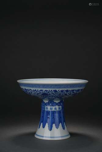 Chinese blue and white glazed porcelain, Qing