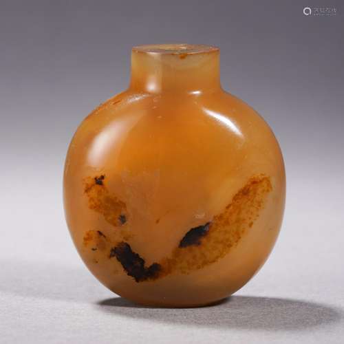 An Agate Snuff Bottle