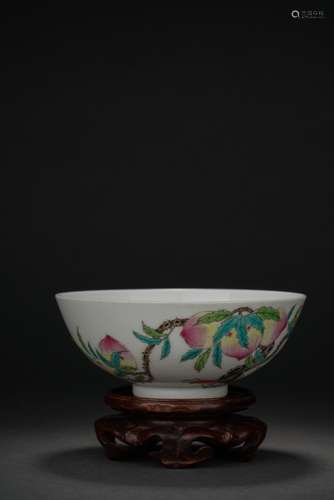 Chinese Fencai glazed peach Pattern porcelain bowl, 19th