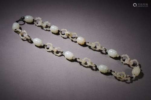 A White Jade Beads Necklace