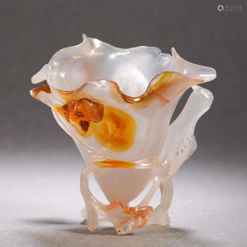 A Carved Agate Floral Cup