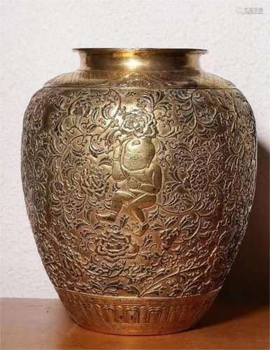 Qing Dynasty Bronze Gilded Jar