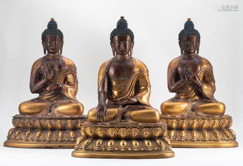 Bronze Gilded Buddha Statue of the Third Generation in the Q...