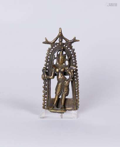 STATUETTE de divinité en bronze.  INDE, XIXe siècle. Représe...