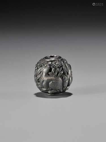 MASAKAZU: A FINE SILVER OJIME DEPICTING THREE HARES