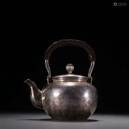 Sterling silver teapot with plain noodles