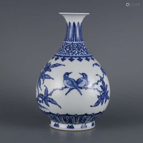 Blue and white flower and bird pattern jade pot spring vase