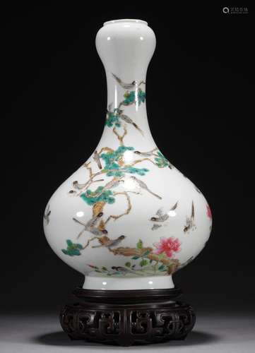 Chinese Qing Famille Rose Enamel Flower-and-Bird Garlic Vase