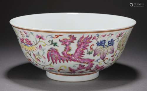 Chinese Qing Famille-colored Kui-Phoenix Bowl