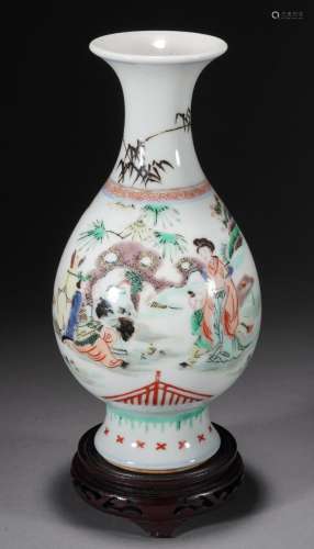 Qing Famille Verte Character Story Vase