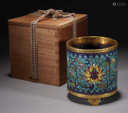 Chinese Qing Enamel Brushpot