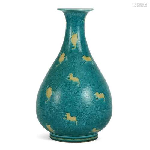 A GREEN-GLAZED 'GOLDEN TOADS AND WAVES' VASE