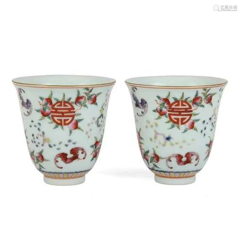 A PAIR OF FAMILLE-ROSE 'FORTUNE AND LONGEVITY' CUPS