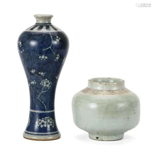 TWO PIECES OF PORCELAIN WARE, A VASE AND A SMALL JAR