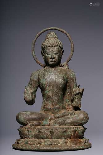 Before or during the Ming Dynasty, the bronze statue of the ...