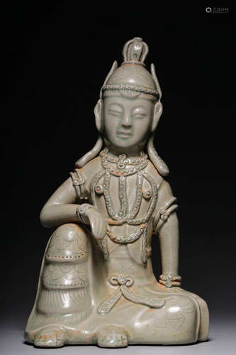 Before or during the Ming Dynasty, the seated statue of Guan...