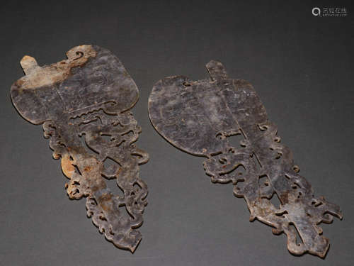 Before or during the Ming Dynasty, a pair of jade axes with ...