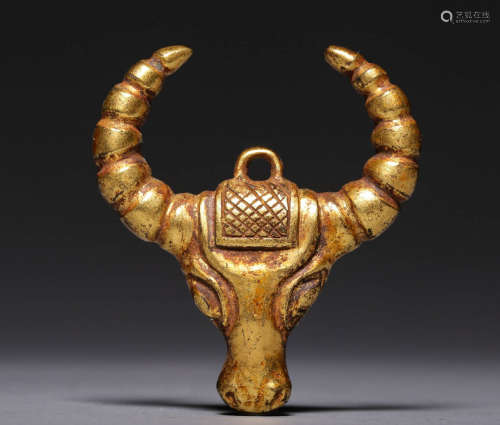 Before or during the Ming Dynasty, pure golden sheep head pe...