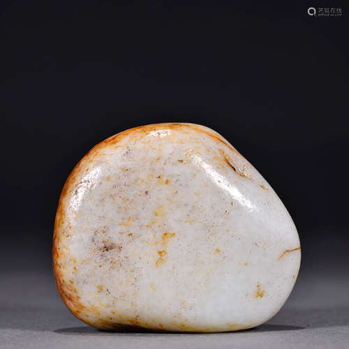 In the Qing Dynasty, Hotan Jade seeds were natural stones