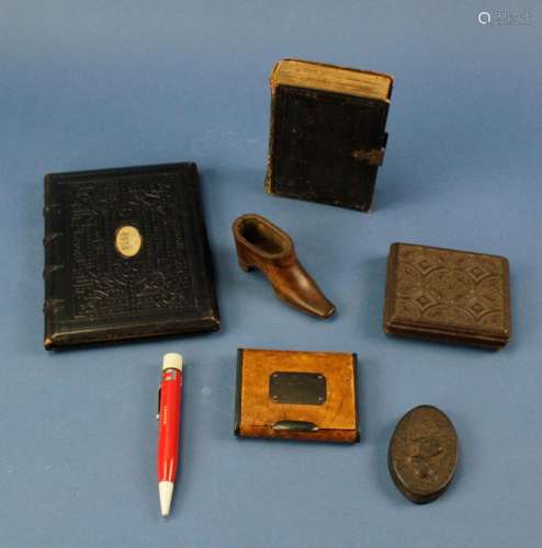 Shoe Box, Card Case, Daguerreotype, Weight, Pen