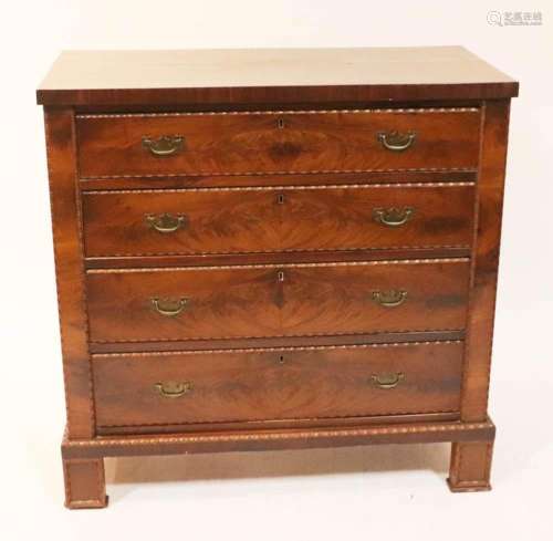 Early classical American 4-Drawer Mahogany Chest