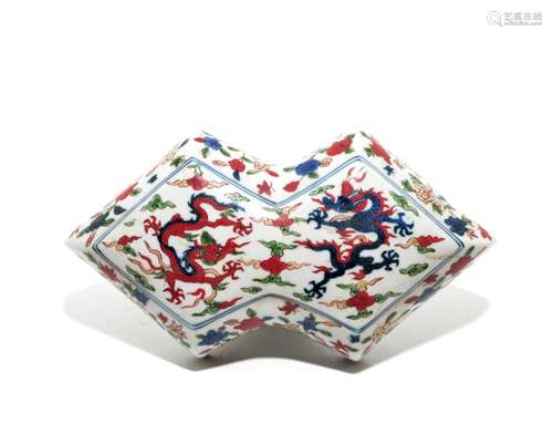 Fine Chinese Famille Verte Porcelain Box