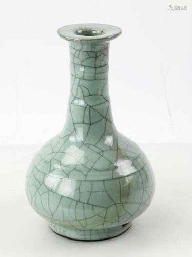 Chinese Guan-Type Vase with Crackle Glaze