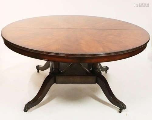 Exceptional English Regency-Style Banquet Table