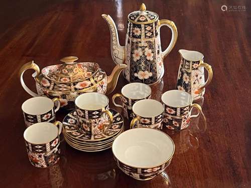 A Crown-Derby Imari pattern tea and coffee-set English circa...