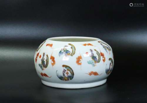 Chinese 19th C Phoenix & Bat Porcelain Pot
