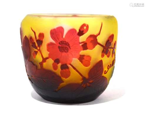 Galle Red Flowers Vase