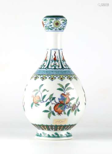 Chinese Doucai Glazed Garlic Head Vase