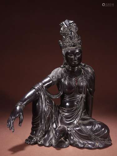 Small-leaf red sandalwood statue of Avalokitesvara in old co...